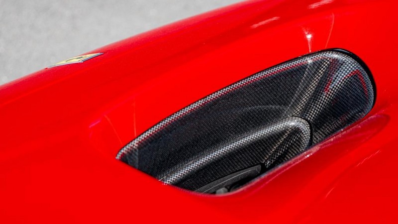 Photo of Capristo Front air vents (top and bottom) for the Ferrari F8 - Image 1